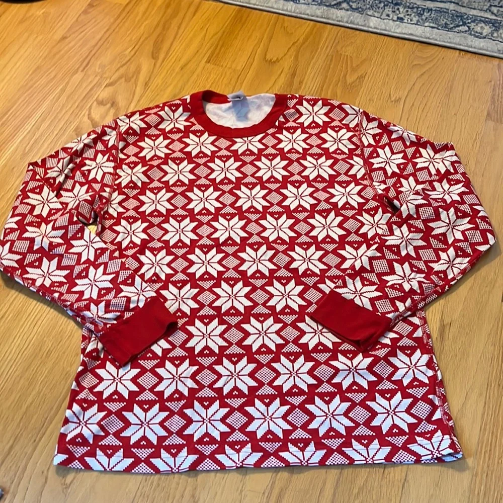 Hanna Andersson, red and white snowflake pajama top size XXL